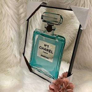 CHANEL Nº5 mirror framed